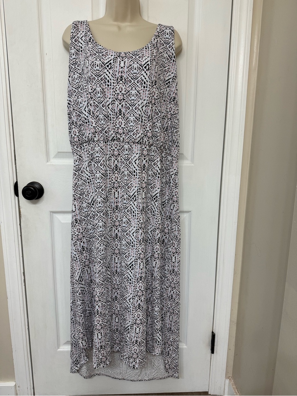 Tart 3X Printed Sleeveless Maxi Dress Pink Black Geometric Plus Size - Picture 2 of 11